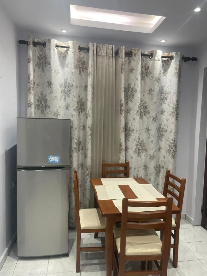 E&B Cosy Apartment Тирана Экстерьер фото