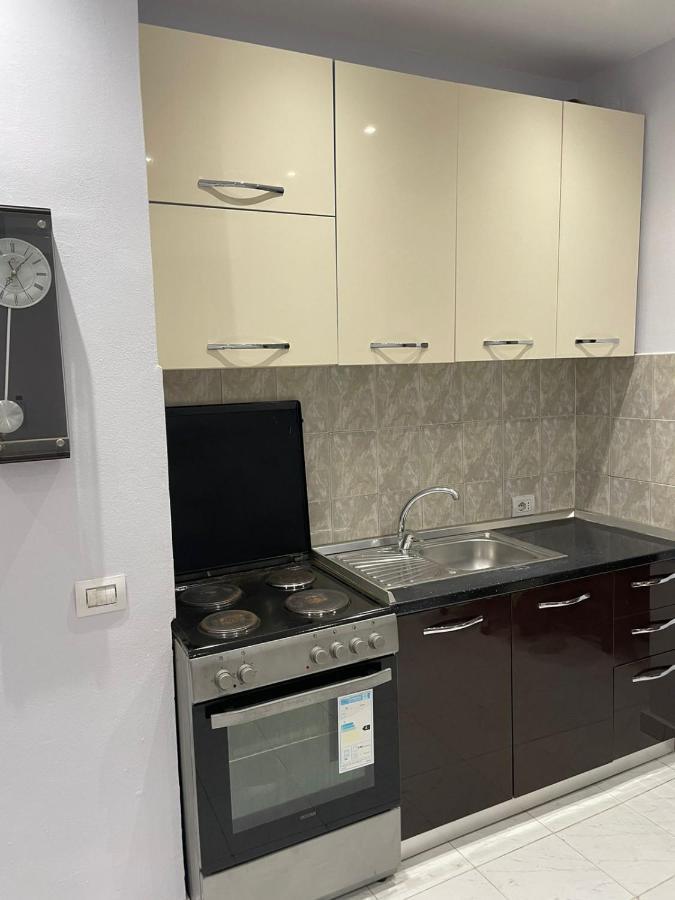 E&B Cosy Apartment Тирана Экстерьер фото