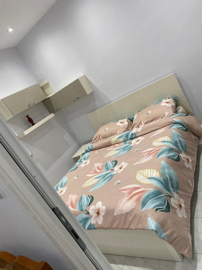 E&B Cosy Apartment Тирана Экстерьер фото