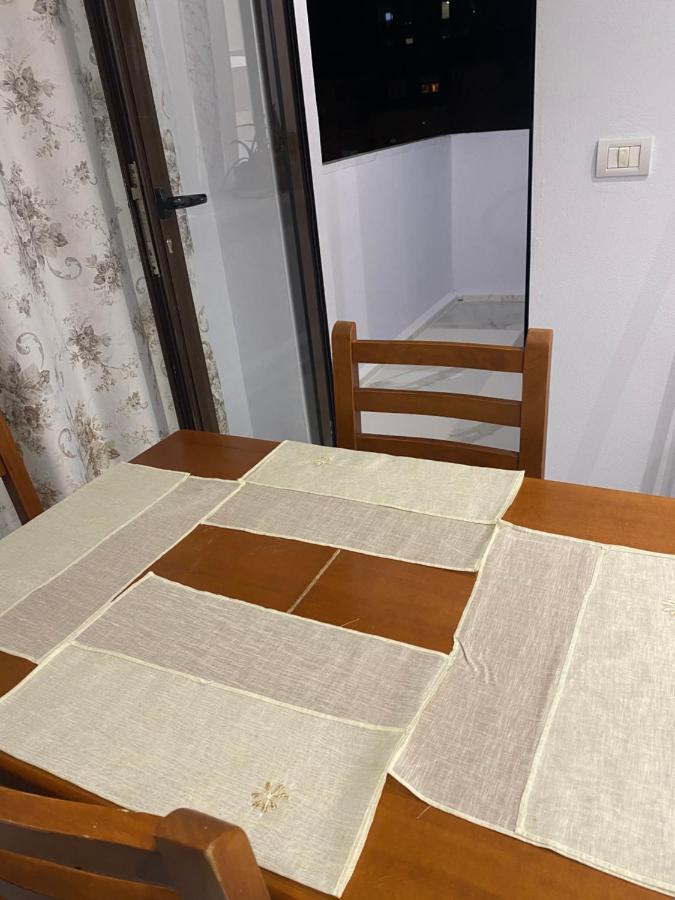 E&B Cosy Apartment Тирана Экстерьер фото