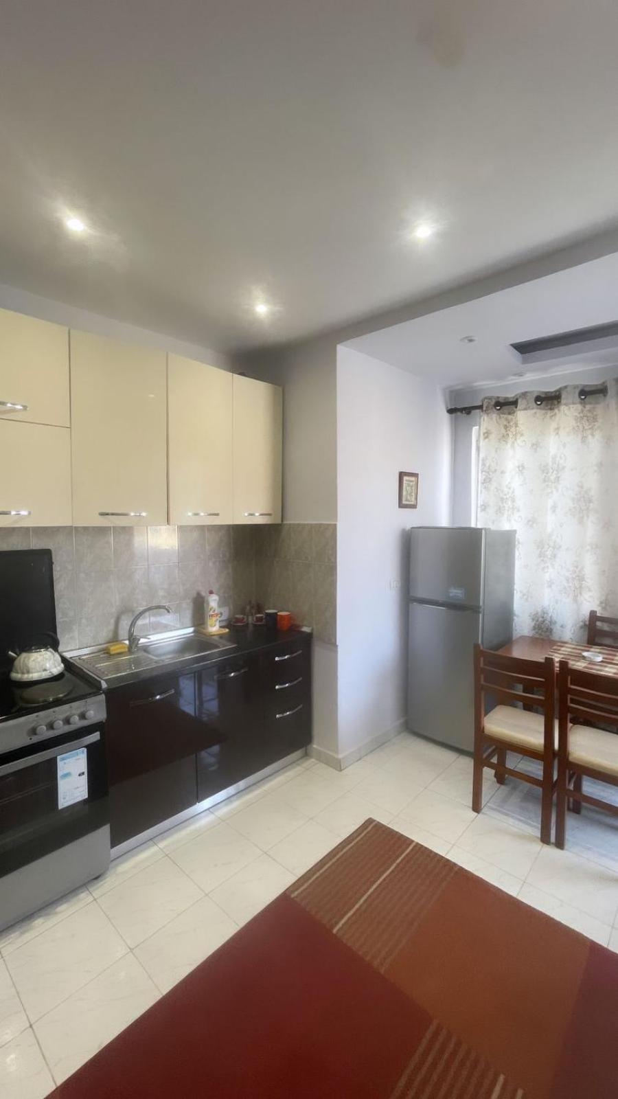 E&B Cosy Apartment Тирана Экстерьер фото